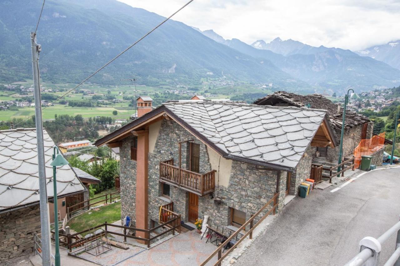 Casa Alpina - Sarre Apartman Aosta Kültér fotó
